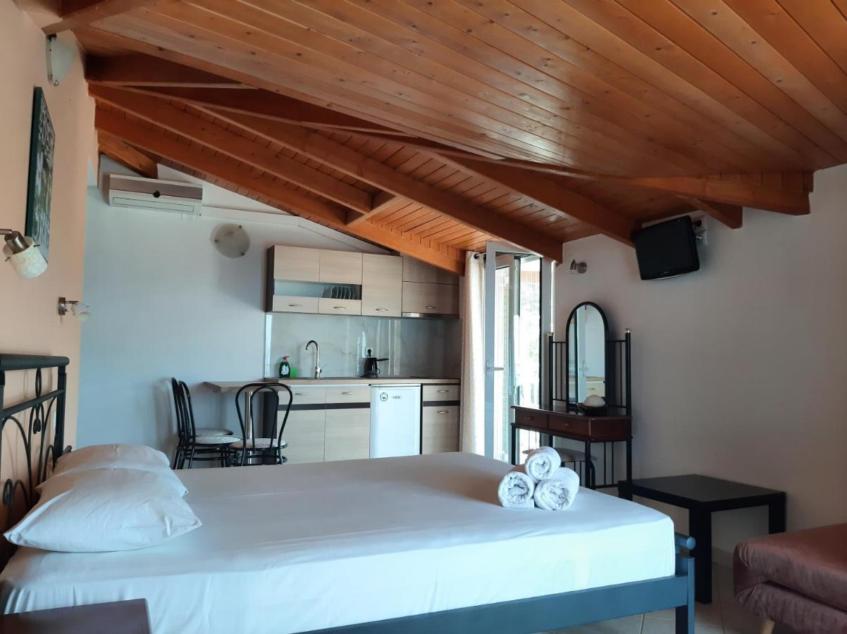 Zoe'S Studios Parga Buitenkant foto