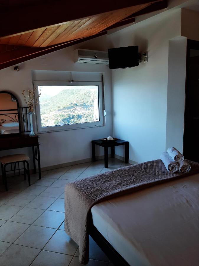 Zoe'S Studios Parga Buitenkant foto